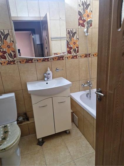 Garsonieră decomandată în Brâncoveanu