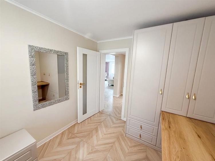 Casă cu 4 camere cu Teren 350 Mp în Podgoria