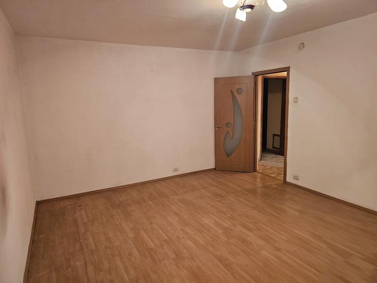 Apartament decomandat în Bucur Obor