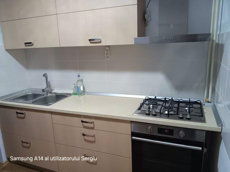 Apartament cu 2 camere decomandat în Nicolina