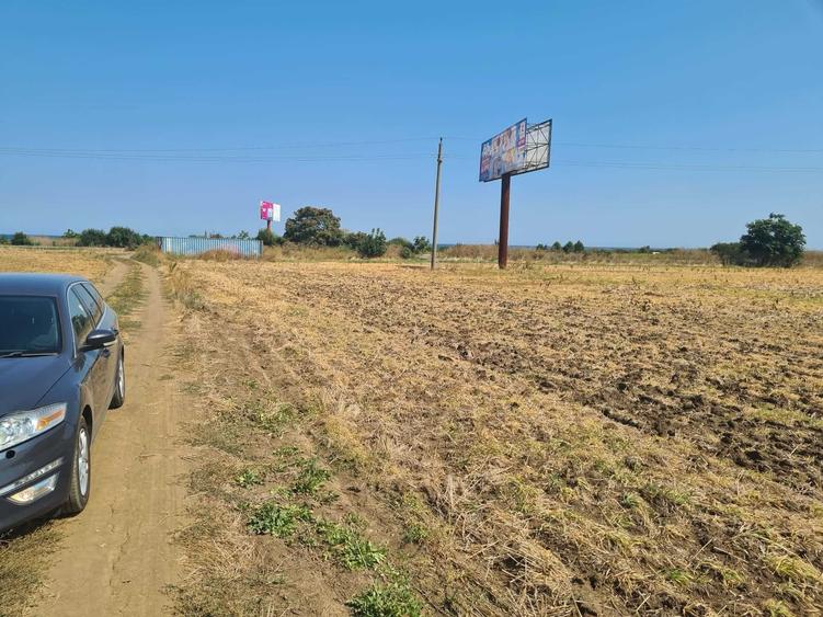 Teren intravilan Vama Veche - 2