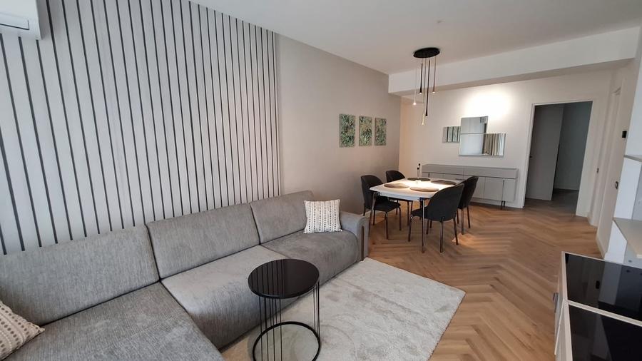 Apartament cu 3 camere decomandat în Pipera