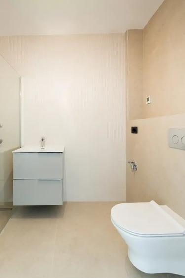 Apartament cu 2 camere decomandat în Moșilor