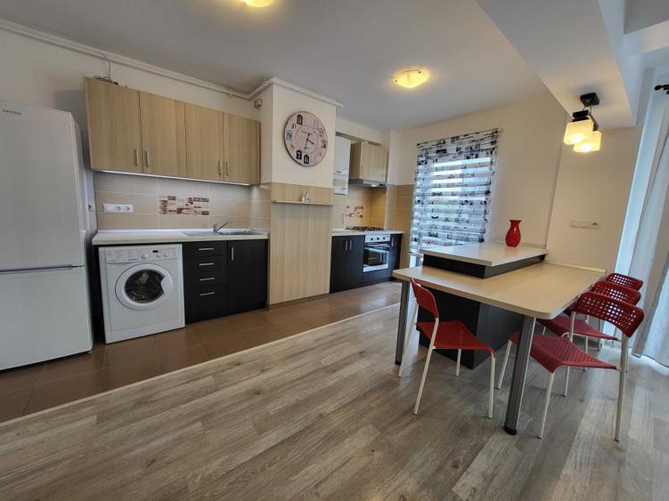 Apartament cu 2 camere decomandat în Corunca