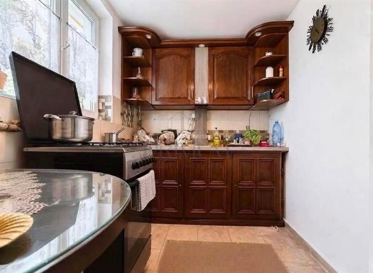 Apartament cu 2 camere semidecomandat, mobilat în Brâncoveanu