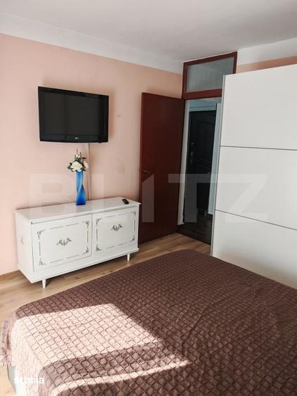 Apartament cu 3 camere decomandat în Decebal
