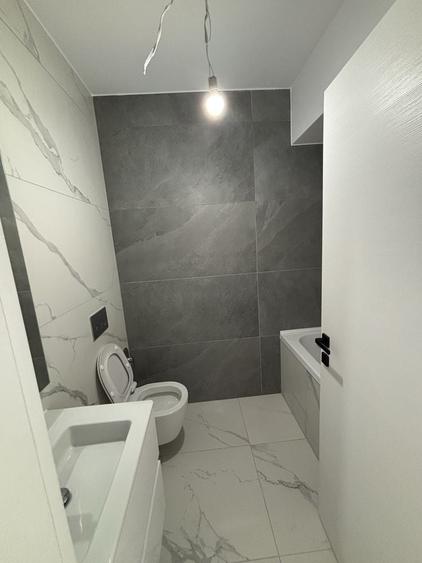 Apartament cu 3 camere decomandat în Nufărul
