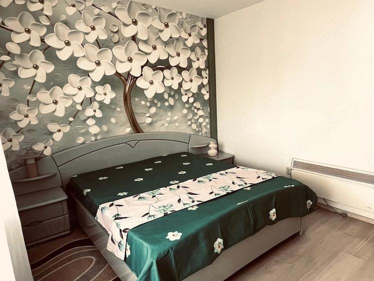 Apartament cu 3 camere decomandat, mobilat în City Park Mall