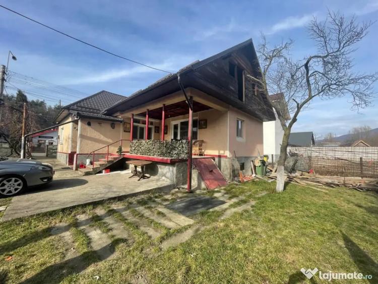 Casă cu 3 camere cu Teren 350 Mp în Ferneziu