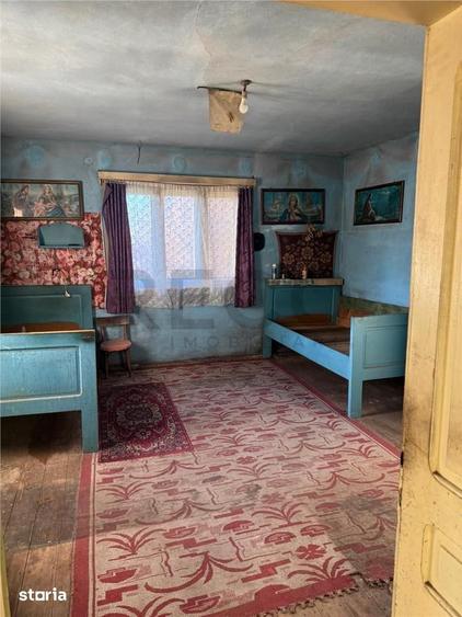 Casă cu 4 camere cu Teren 6240 Mp în Bratca