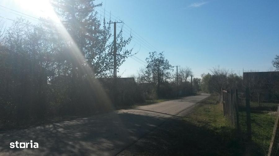 Teren de 1853 mp, în Sălciile
