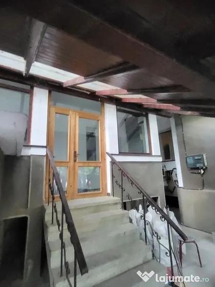 Casă cu 7 camere cu Teren 117 Mp în Ultracentral