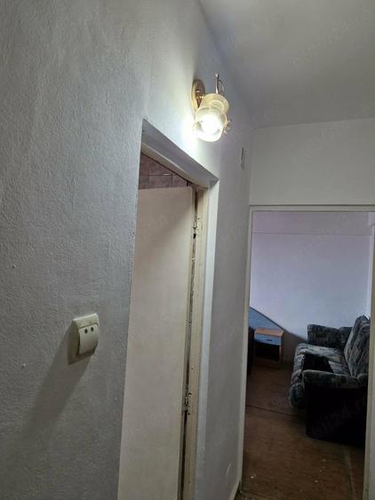 Garsonieră decomandată în Central