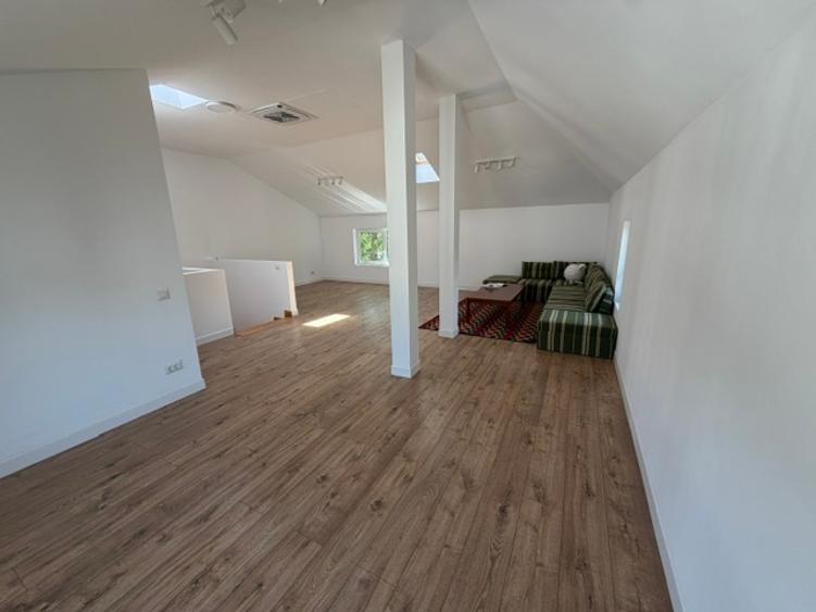 Duplex cu 4 camere cu Canalizare în Ferme