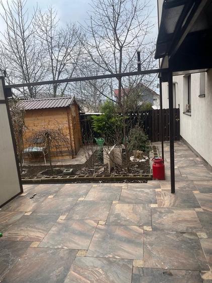 Apartament cu 4 camere în Popas Păcurari