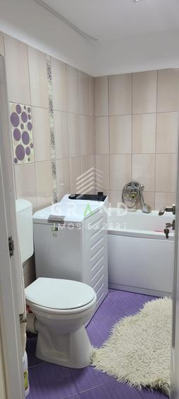 Apartament cu 3 camere semidecomandat, mobilat în Iris