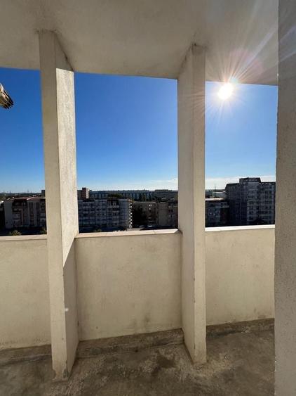 Apartament cu 2 camere decomandat în Calea București