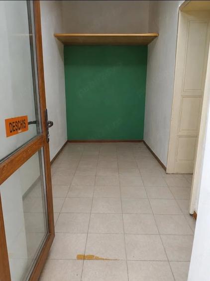 Spațiu comercial, de 27 mp, în Central