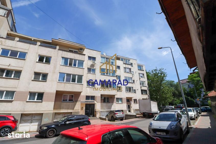 Apartament cu 4 camere decomandat în Centrul Civic