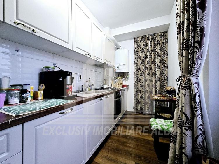 Apartament cu 3 camere decomandat, mobilat în Maier