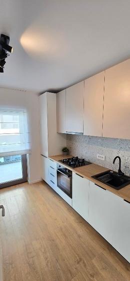 Apartament cu 2 camere decomandat, mobilat în Barbu Văcărescu