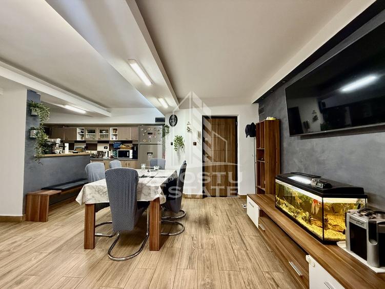 Apartament cu 4 camere semidecomandat, mobilat în Complex Studențesc