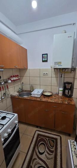 Garsonieră decomandată în Central