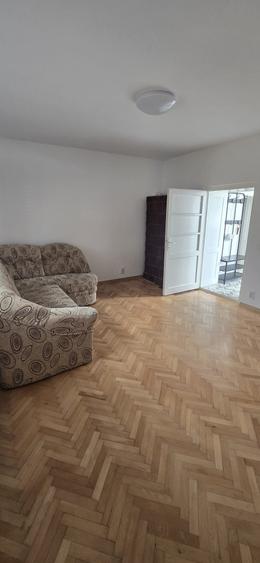Casă cu 3 camere cu Teren 200 Mp în Moșnița Nouă