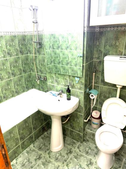 Apartament cu 3 camere decomandat în Sud