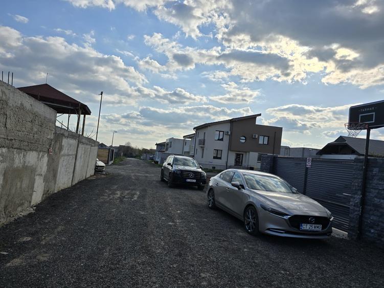 Teren Construcții intravilan de 281 mp, în Km 5