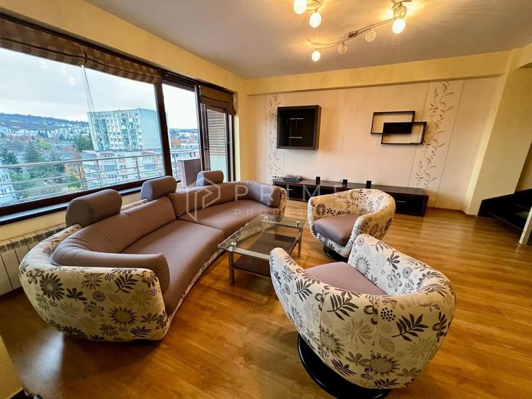 Apartament cu 4 camere decomandat în Semicentral