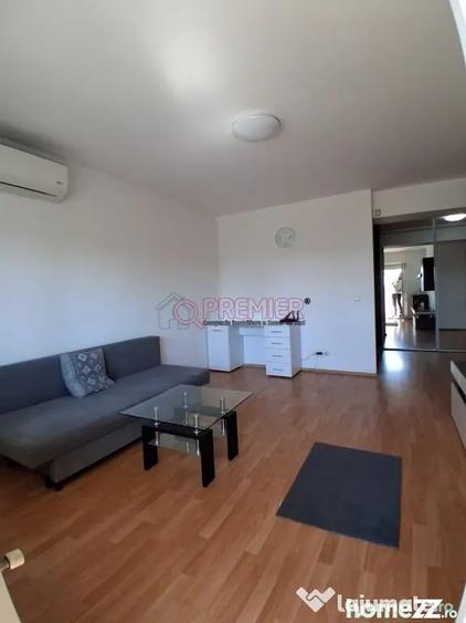 Apartament cu 2 camere decomandat în Splaiul Unirii