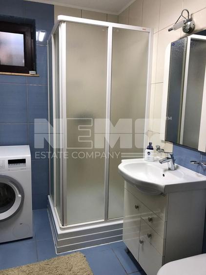 Casă individuală cu 5 camere cu Canalizare în Șcheia