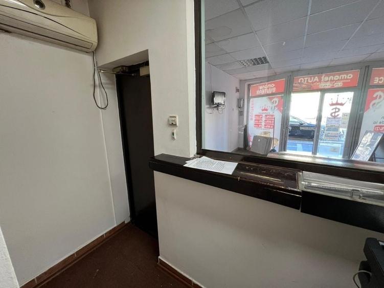 Spațiu comercial, de 52 mp, în Central