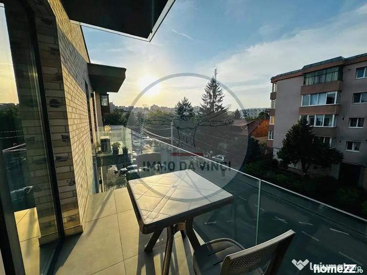 Apartament cu 3 camere semidecomandat în Mărăști