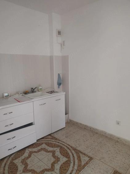 Casă cu 2 camere cu Teren 90 Mp în Central
