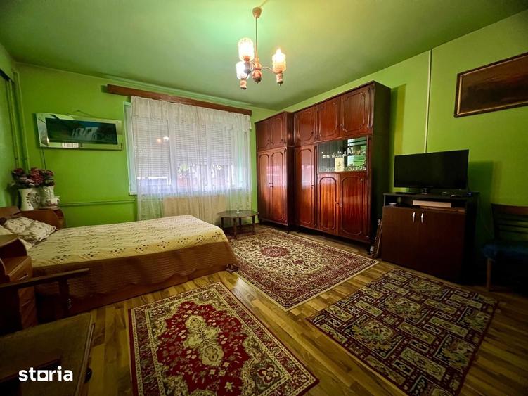 Casă cu 5 camere cu Teren 403 Mp în Tudor Vladimirescu