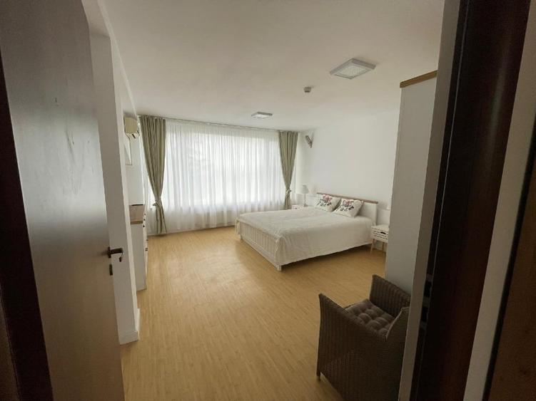 Apartament cu 4 camere decomandat, mobilat în Prelungirea Ghencea