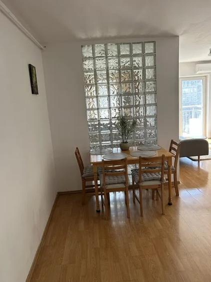 Apartament cu 3 camere semidecomandat, mobilat în Gheorgheni