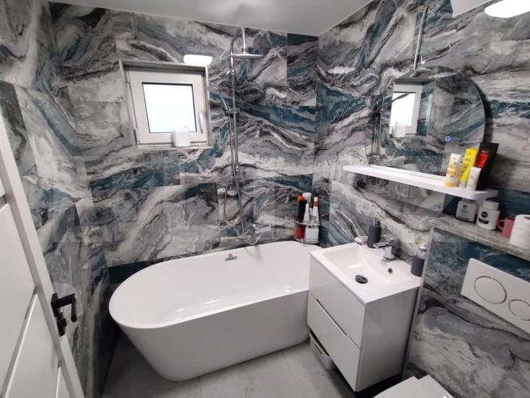 Apartament cu 3 camere decomandat, mobilat în Năsăud