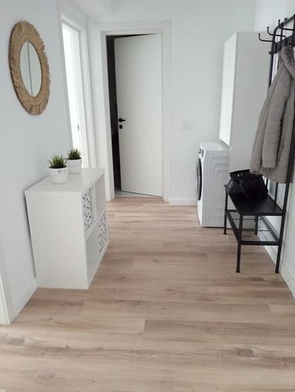 Apartament cu 3 camere decomandat în Nufărul