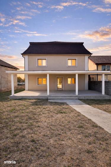 Casă cu 5 camere cu Teren 1000 Mp în Sânandrei