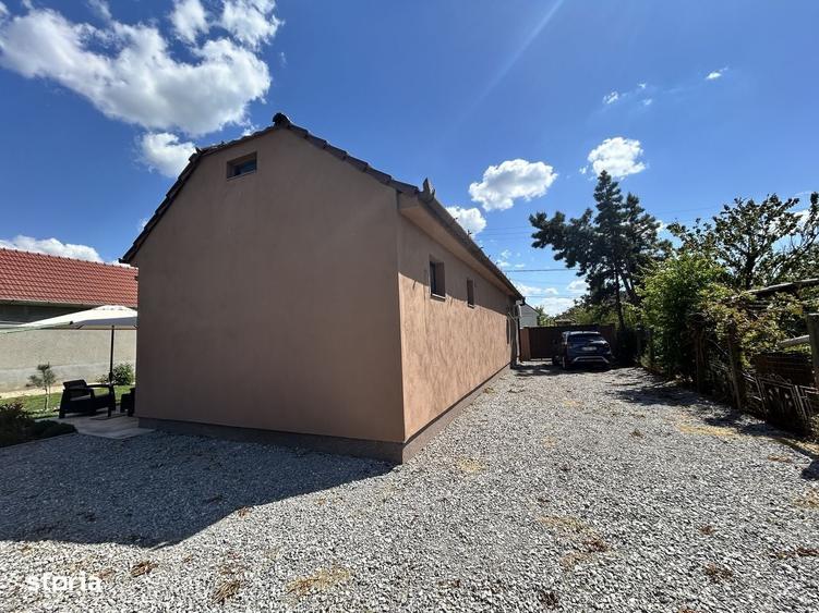 Casă cu 2 camere cu Teren 486 Mp în Central
