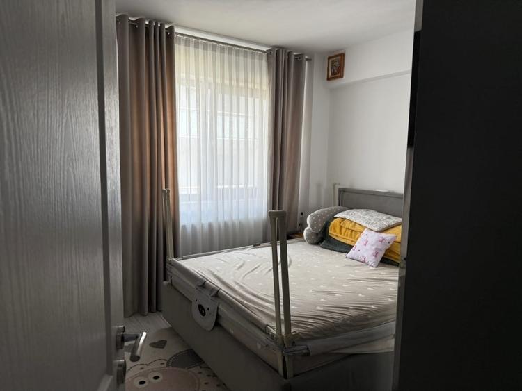 Apartament 2 camere decomandat/mobilat+utilat/etaj 2/3 - 5
