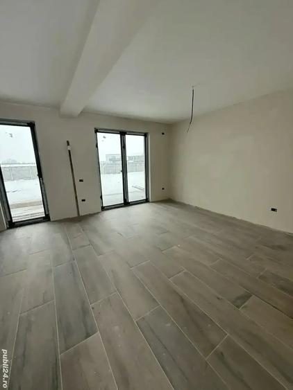 Casă cu 3 camere cu Teren 250 Mp în Braytim