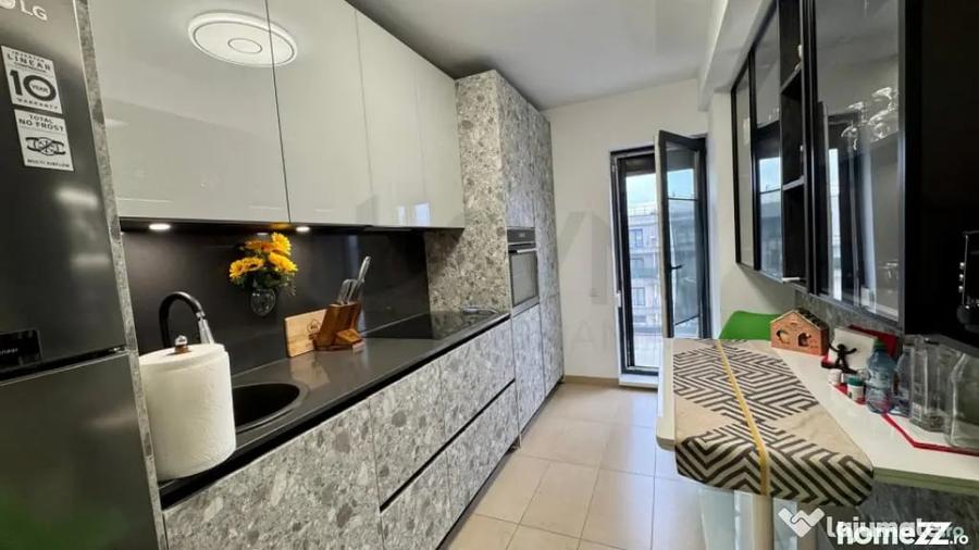 Apartament cu 3 camere decomandat în Domenii