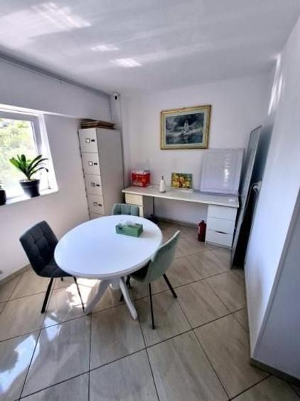Apartament cu 4 camere decomandat, mobilat în Unirii
