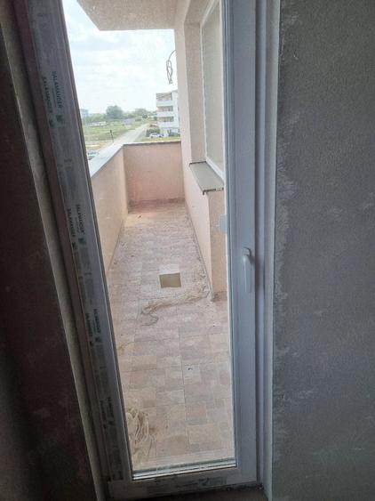 Apartament cu 2 camere decomandat în Giroc