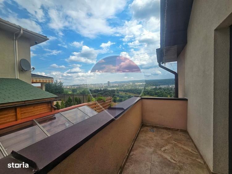 Casă cu 4 camere în Florești