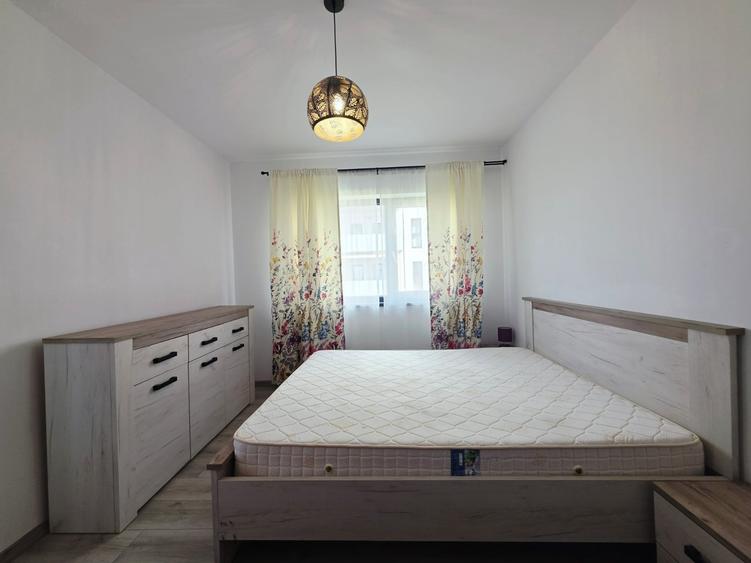 Apartament cu 2 camere decomandat, mobilat în Cristian
